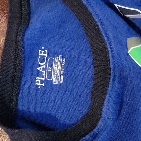 The Children's Place boys 12, short sleeve & pant PJs. Snug fit. Barely worn. - Picture 5 of 5